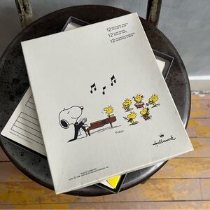 Vintage 1965 Hallmark Snoopy Peanuts Stationary Set